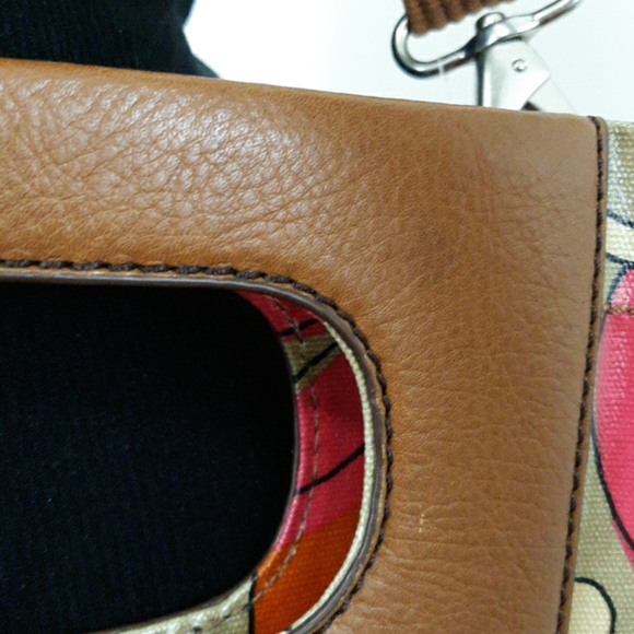 Fossil Key-Per Floral Print Crossbody Bag - Picture 3 of 16